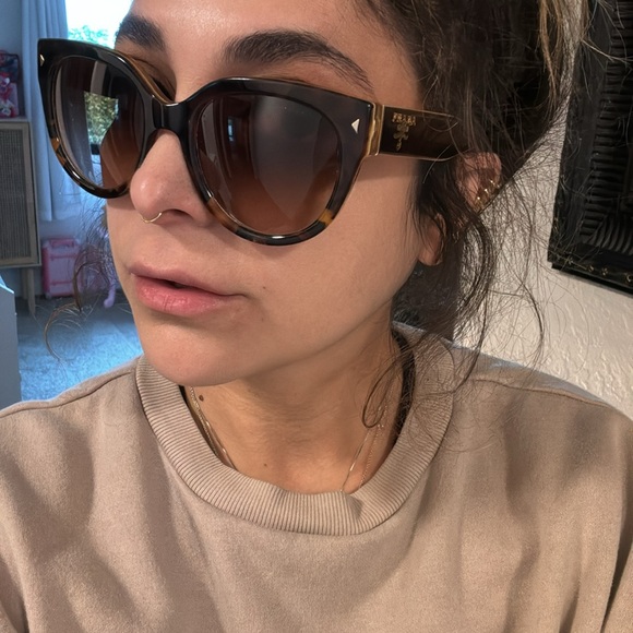 Prada oversize brown sunglasses - Picture 11 of 11
